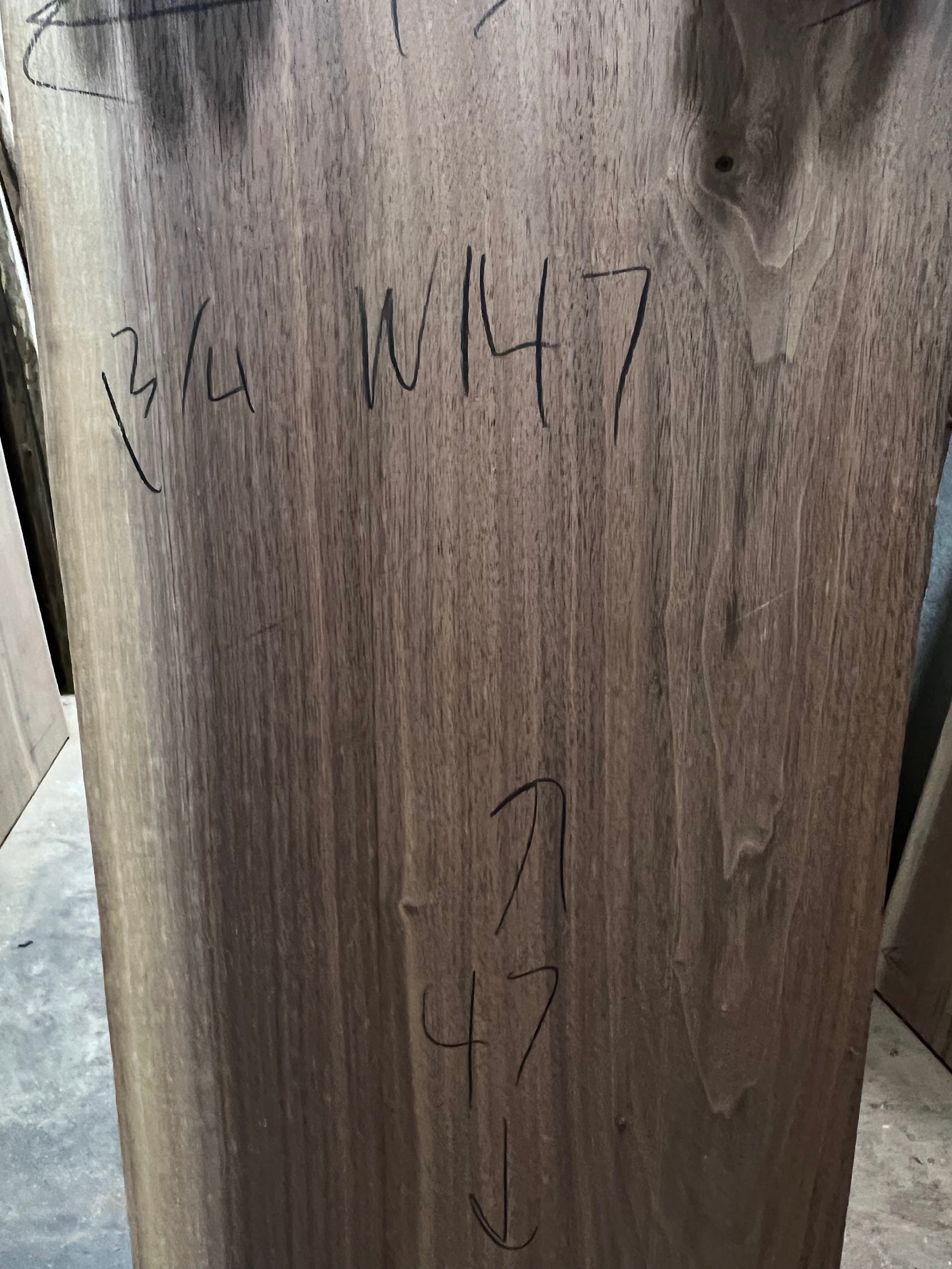 W147 47"